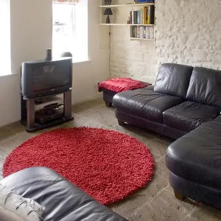 Ad Coach House *